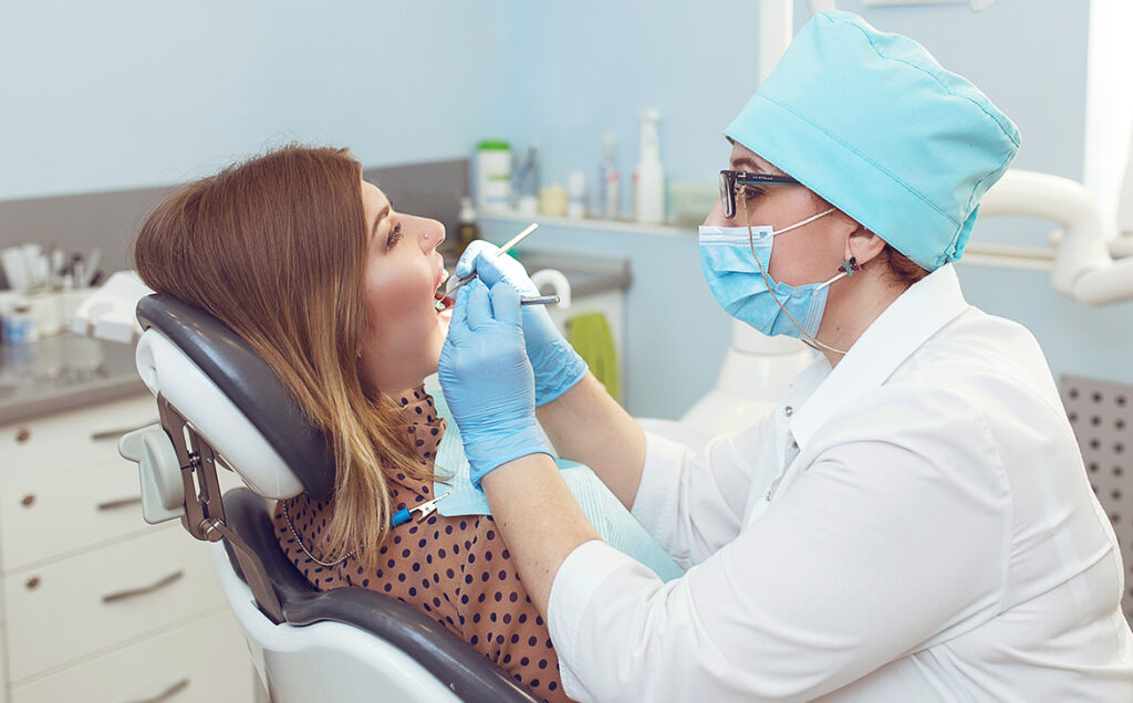 Bezbolesne usuwanie zębów